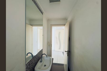 Casa à venda com 250m², 3 quartos e 6 vagasBanheiro 1