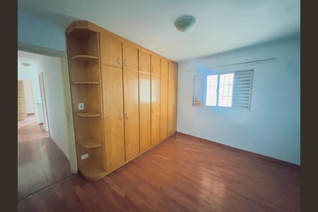 Casa à venda com 250m², 3 quartos e 6 vagasQuarto 3