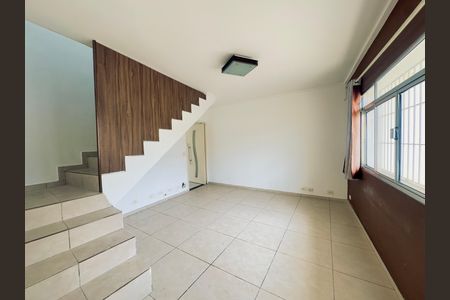 Sala de casa à venda com 3 quartos, 250m² em Jardim Santa Clara, Guarulhos