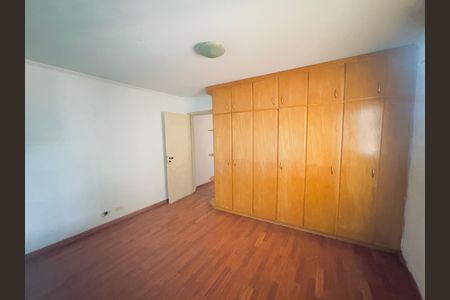 Casa à venda com 250m², 3 quartos e 6 vagasQuarto 3
