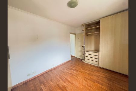 Casa à venda com 250m², 3 quartos e 6 vagasQuarto 1