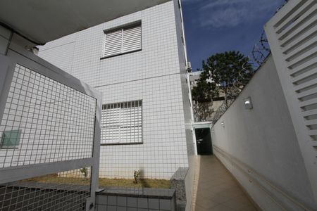 Apartamento à venda com 180m², 3 quartos e 2 vagasEntrada