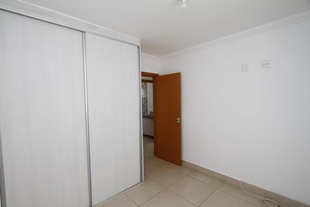 Apartamento à venda com 180m², 3 quartos e 2 vagasQuarto 2
