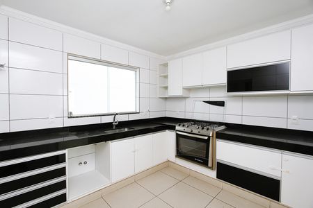 Apartamento à venda com 180m², 3 quartos e 2 vagasCozinha
