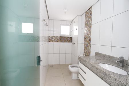 Apartamento à venda com 180m², 3 quartos e 2 vagasBanheiro da Suíte