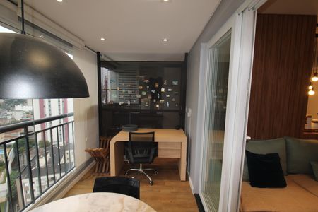 Apartamento à venda com 41m², 1 quarto e 1 vagaSala / Cozinha - Varanda