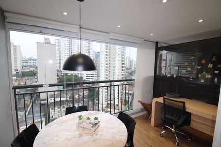 Apartamento à venda com 41m², 1 quarto e 1 vagaSala / Cozinha - Varanda