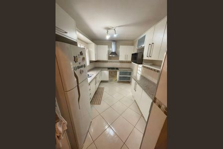 Casa à venda com 3 quartos, 135m² em Parque Ipe, São Paulo
