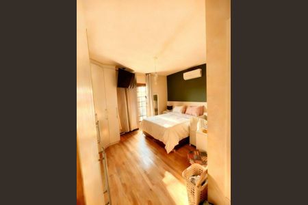 Casa à venda com 3 quartos, 135m² em Parque Ipe, São Paulo