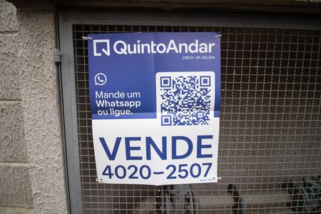 Apartamento à venda com 42m², 2 quartos e sem vaga Apartamento à venda com 42m², 2 quartos e sem vagaPLAQUINHA