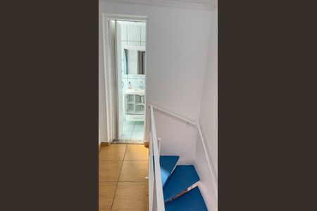 Casa para alugar com 75m², 2 quartos e 1 vaga Casa para alugar com 75m², 2 quartos e 1 vagaCorredor