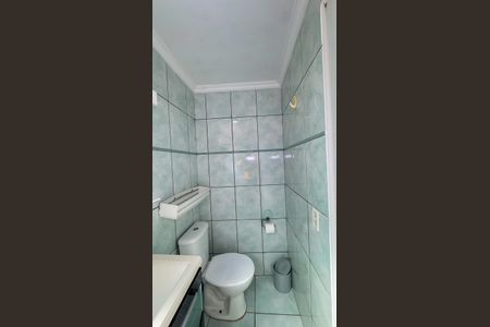 Casa para alugar com 75m², 2 quartos e 1 vaga Casa para alugar com 75m², 2 quartos e 1 vagaBanheiro