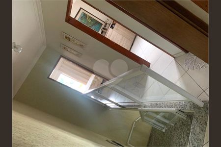 Casa à venda com 115m², 4 quartos e sem vaga