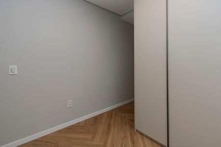 Apartamento à venda com 196m², 3 quartos e 3 vagas Apartamento à venda com 196m², 3 quartos e 3 vagasSuíte 1