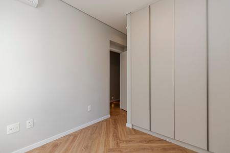 Apartamento à venda com 196m², 3 quartos e 3 vagas Apartamento à venda com 196m², 3 quartos e 3 vagasSuíte 3