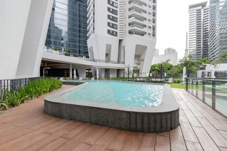 Apartamento à venda com 196m², 3 quartos e 3 vagas Apartamento à venda com 196m², 3 quartos e 3 vagasPiscina