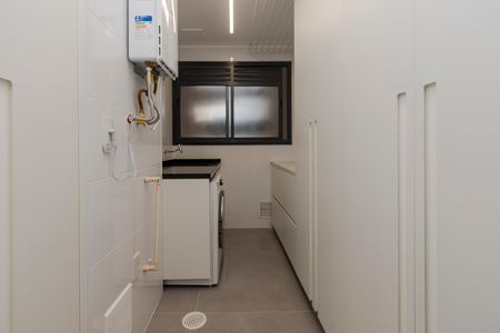 Apartamento à venda com 196m², 3 quartos e 3 vagas Apartamento à venda com 196m², 3 quartos e 3 vagasÁrea de Serviço