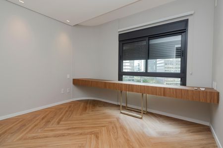 Apartamento à venda com 196m², 3 quartos e 3 vagas Apartamento à venda com 196m², 3 quartos e 3 vagasSuíte 1