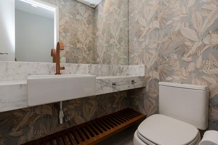 Apartamento à venda com 196m², 3 quartos e 3 vagas Apartamento à venda com 196m², 3 quartos e 3 vagasLavabo