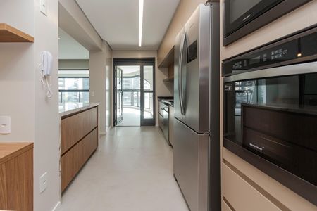 Apartamento à venda com 196m², 3 quartos e 3 vagas Apartamento à venda com 196m², 3 quartos e 3 vagasCozinha