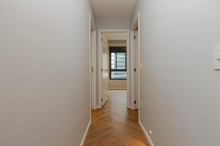 Apartamento à venda com 196m², 3 quartos e 3 vagas Apartamento à venda com 196m², 3 quartos e 3 vagasCorredor