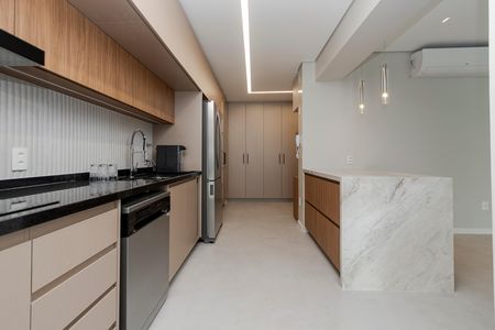 Apartamento à venda com 196m², 3 quartos e 3 vagas Apartamento à venda com 196m², 3 quartos e 3 vagasCozinha