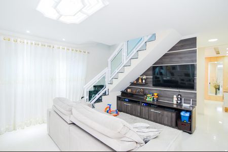 Casa para alugar com 500m², 3 quartos e 3 vagasSala