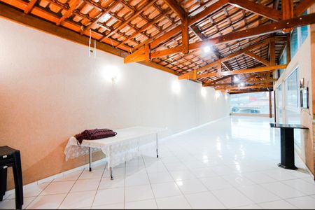 Casa para alugar com 500m², 3 quartos e 3 vagasSalão de festas 