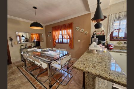 Casa para alugar com 180m², 3 quartos e 4 vagas Casa para alugar com 180m², 3 quartos e 4 vagasSala de Jantar