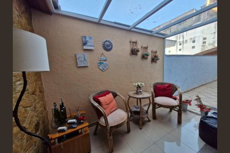 Casa para alugar com 180m², 3 quartos e 4 vagas Casa para alugar com 180m², 3 quartos e 4 vagasÁrea externa