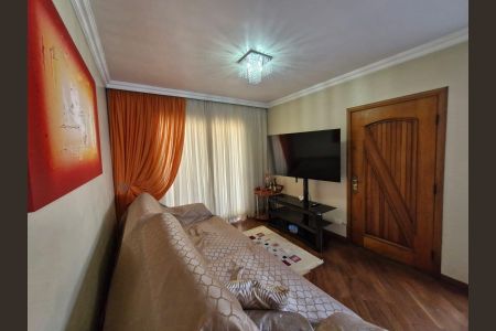 Casa para alugar com 180m², 3 quartos e 4 vagas Casa para alugar com 180m², 3 quartos e 4 vagasSala