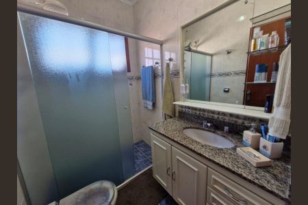 Casa para alugar com 180m², 3 quartos e 4 vagas Casa para alugar com 180m², 3 quartos e 4 vagasBanheiro