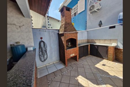 Casa para alugar com 180m², 3 quartos e 4 vagas Casa para alugar com 180m², 3 quartos e 4 vagasÁrea externa