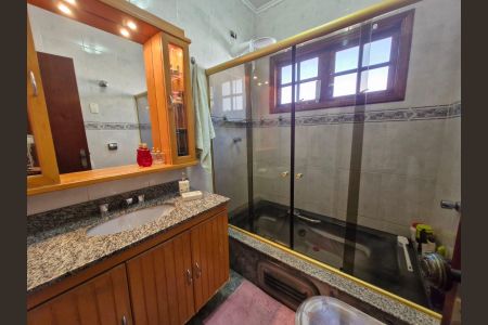 Casa para alugar com 180m², 3 quartos e 4 vagas Casa para alugar com 180m², 3 quartos e 4 vagasBanheiro
