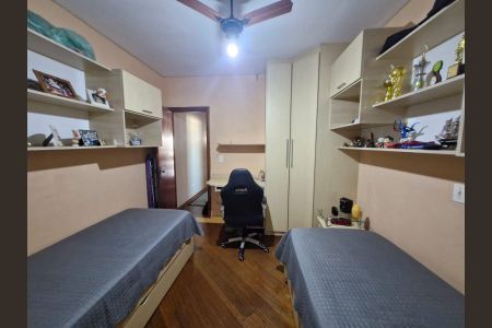 Casa para alugar com 180m², 3 quartos e 4 vagas Casa para alugar com 180m², 3 quartos e 4 vagasQuarto