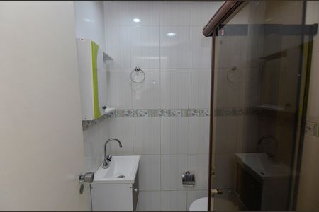 Apartamento à venda com 73m², 2 quartos e 1 vaga Apartamento à venda com 73m², 2 quartos e 1 vagaBanheiro Social
