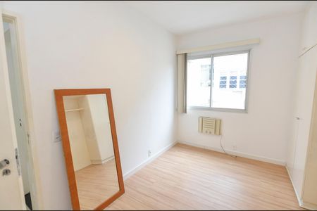 Apartamento à venda com 73m², 2 quartos e 1 vaga Apartamento à venda com 73m², 2 quartos e 1 vagaSuíte