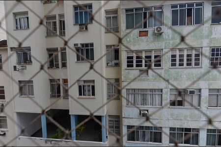 Apartamento à venda com 73m², 2 quartos e 1 vaga Apartamento à venda com 73m², 2 quartos e 1 vagaSala