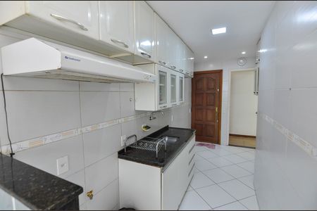 Apartamento à venda com 73m², 2 quartos e 1 vaga Apartamento à venda com 73m², 2 quartos e 1 vagaCozinha