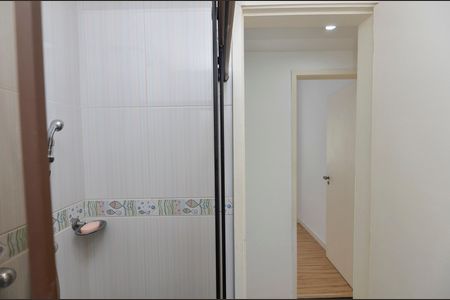 Apartamento à venda com 73m², 2 quartos e 1 vaga Apartamento à venda com 73m², 2 quartos e 1 vagaBanheiro Social