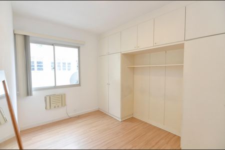 Apartamento à venda com 73m², 2 quartos e 1 vaga Apartamento à venda com 73m², 2 quartos e 1 vagaSuíte