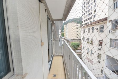 Sala de apartamento à venda com 2 quartos, 73m² em Grajaú, Rio de Janeiro