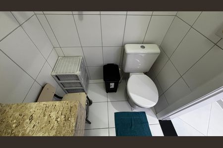 Apartamento à venda com 46m², 2 quartos e 1 vaga Apartamento à venda com 46m², 2 quartos e 1 vagaBanheiro