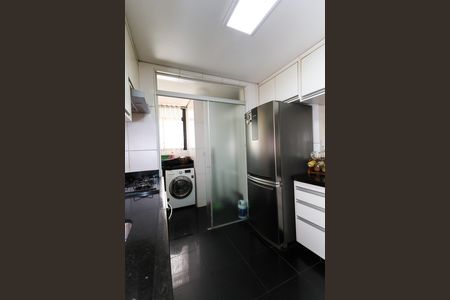 Apartamento à venda com 160m², 4 quartos e 3 vagas Apartamento à venda com 160m², 4 quartos e 3 vagascozinha