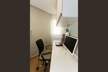 Apartamento à venda com 160m², 4 quartos e 3 vagas Apartamento à venda com 160m², 4 quartos e 3 vagasescritorio