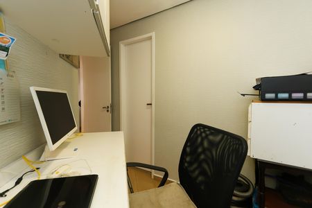 Apartamento à venda com 160m², 4 quartos e 3 vagas Apartamento à venda com 160m², 4 quartos e 3 vagasescritorio