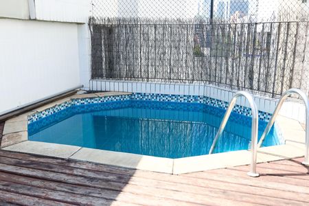 Apartamento à venda com 160m², 4 quartos e 3 vagas Apartamento à venda com 160m², 4 quartos e 3 vagasPiscina