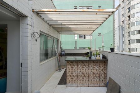 Apartamento à venda com 180m², 3 quartos e 4 vagas Apartamento à venda com 180m², 3 quartos e 4 vagasVaranda gourmet