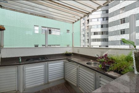 Apartamento à venda com 180m², 3 quartos e 4 vagas Apartamento à venda com 180m², 3 quartos e 4 vagasVaranda gourmet