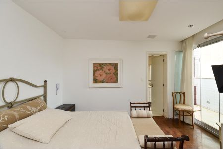 Apartamento à venda com 180m², 3 quartos e 4 vagas Apartamento à venda com 180m², 3 quartos e 4 vagasSuíte 2